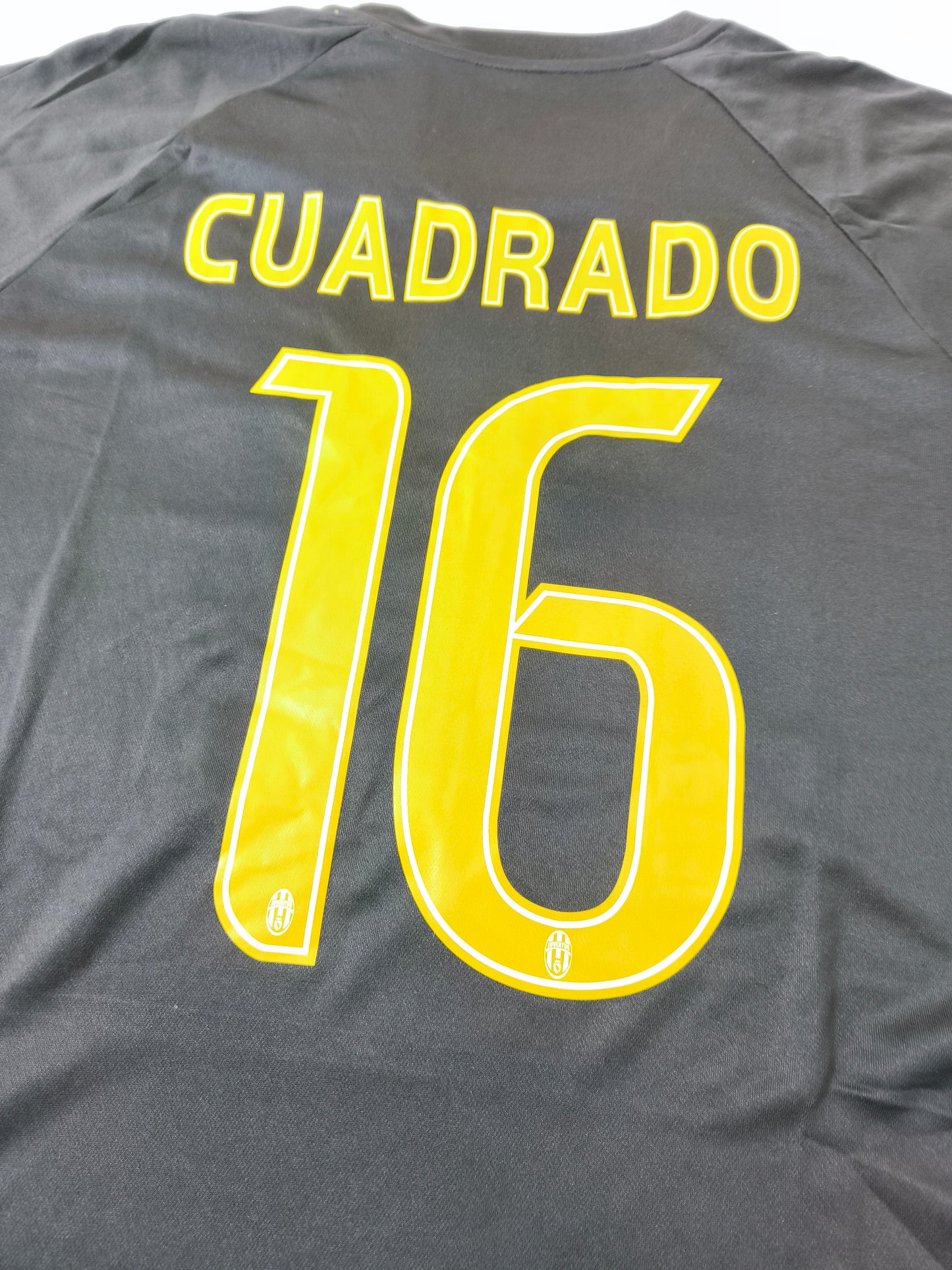 Juventus - Cuadrado - 2016